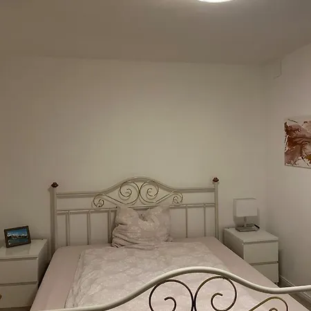 2 Zimmerwohnung Апартаменты Мемминген